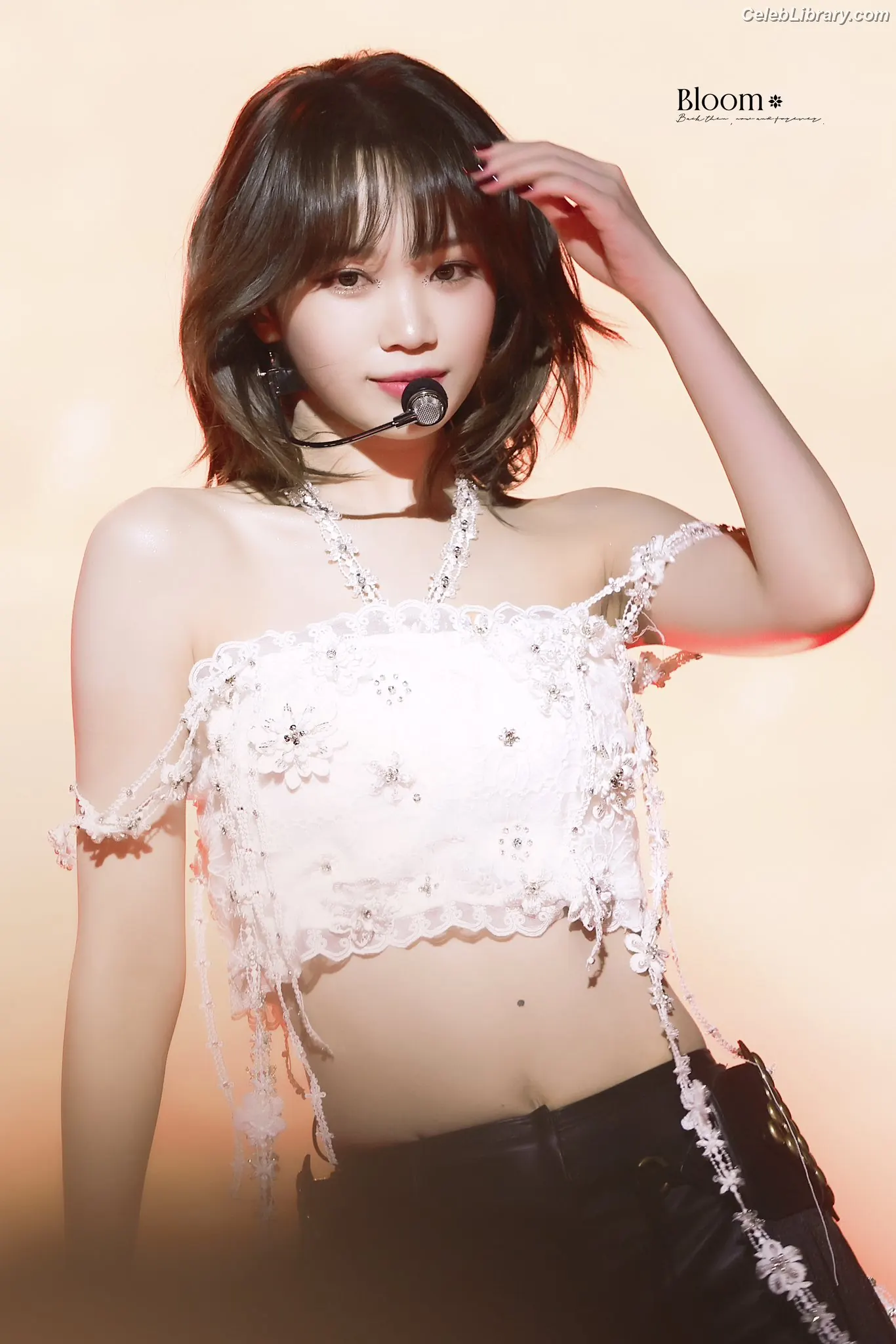 Kim Chaewon 김채원 [Le Sserafim] photo 22 of 2309