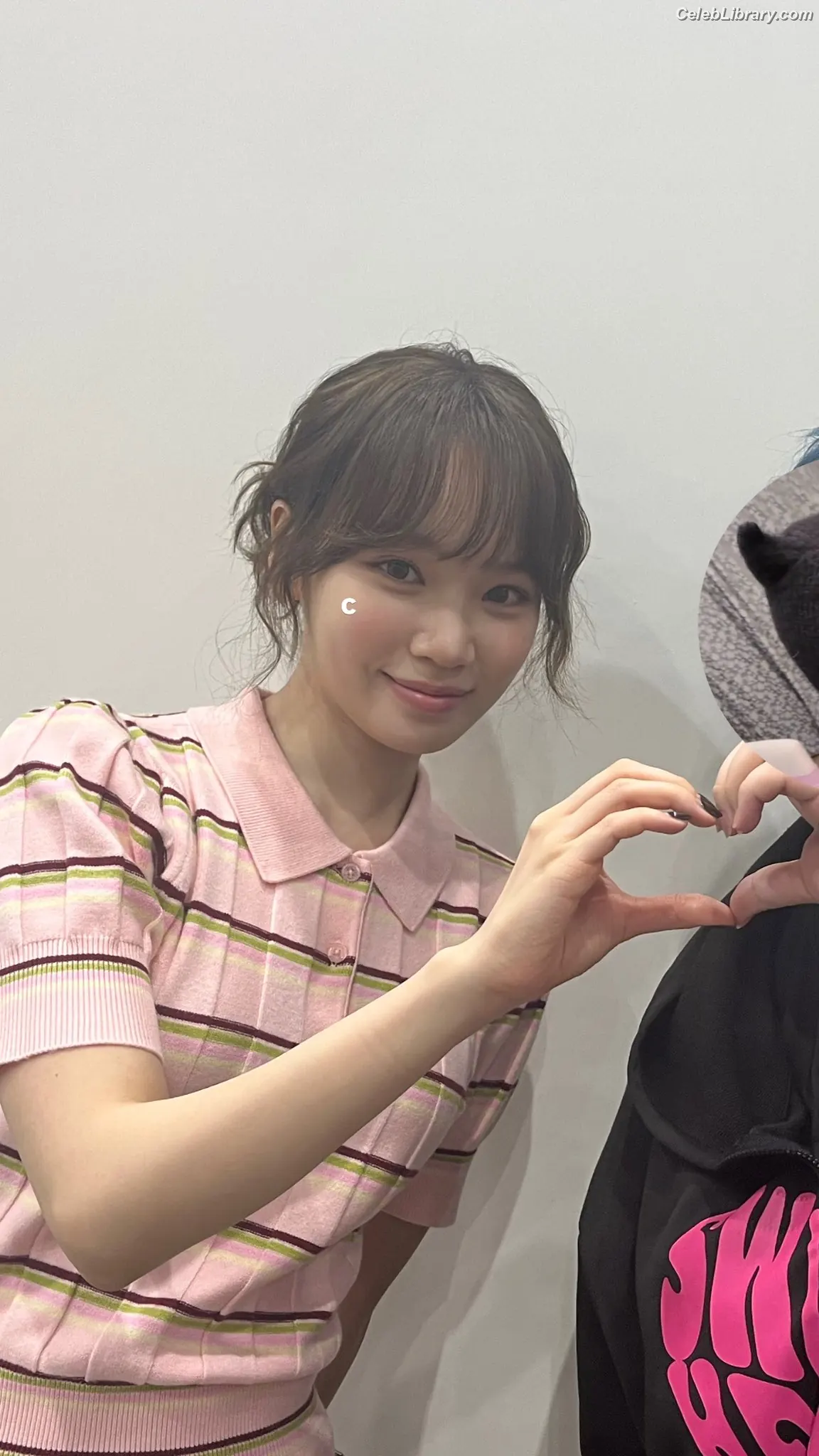Kim Chaewon 김채원 [Le Sserafim] photo 4 of 2309