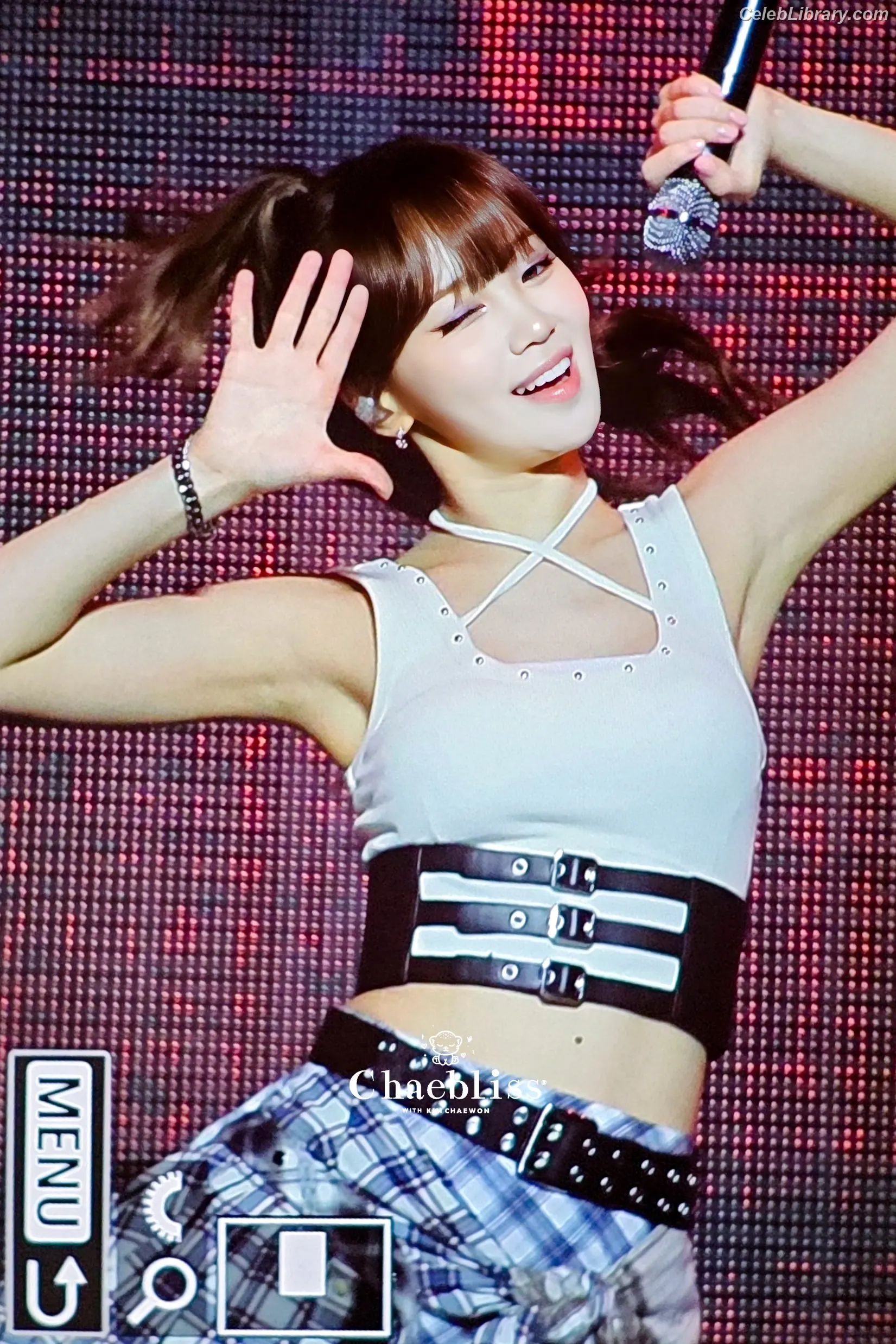 Kim Chaewon 김채원 [Le Sserafim] photo 15 of 2309