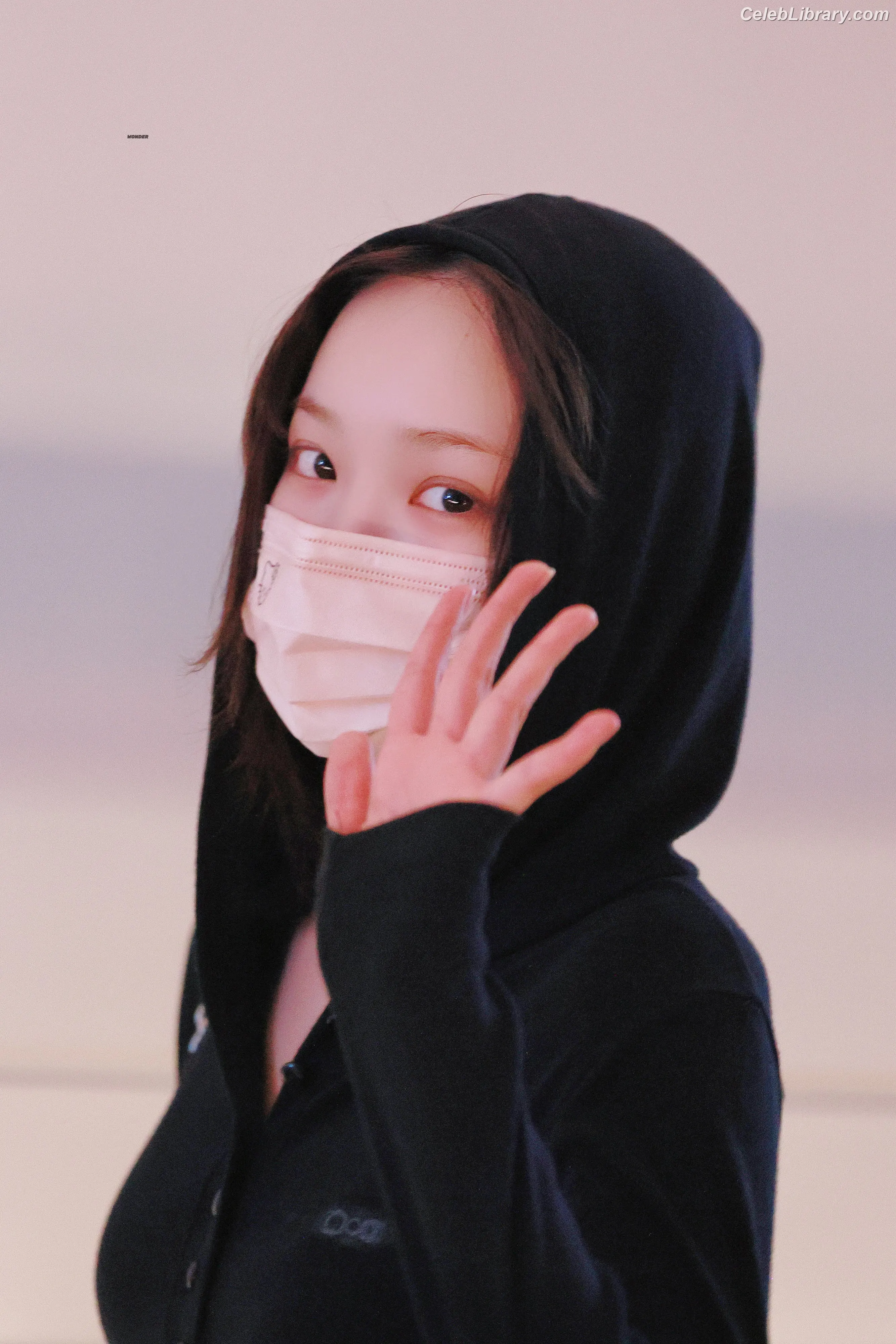 Kim Chaewon 김채원 [Le Sserafim] photo 9 of 2309