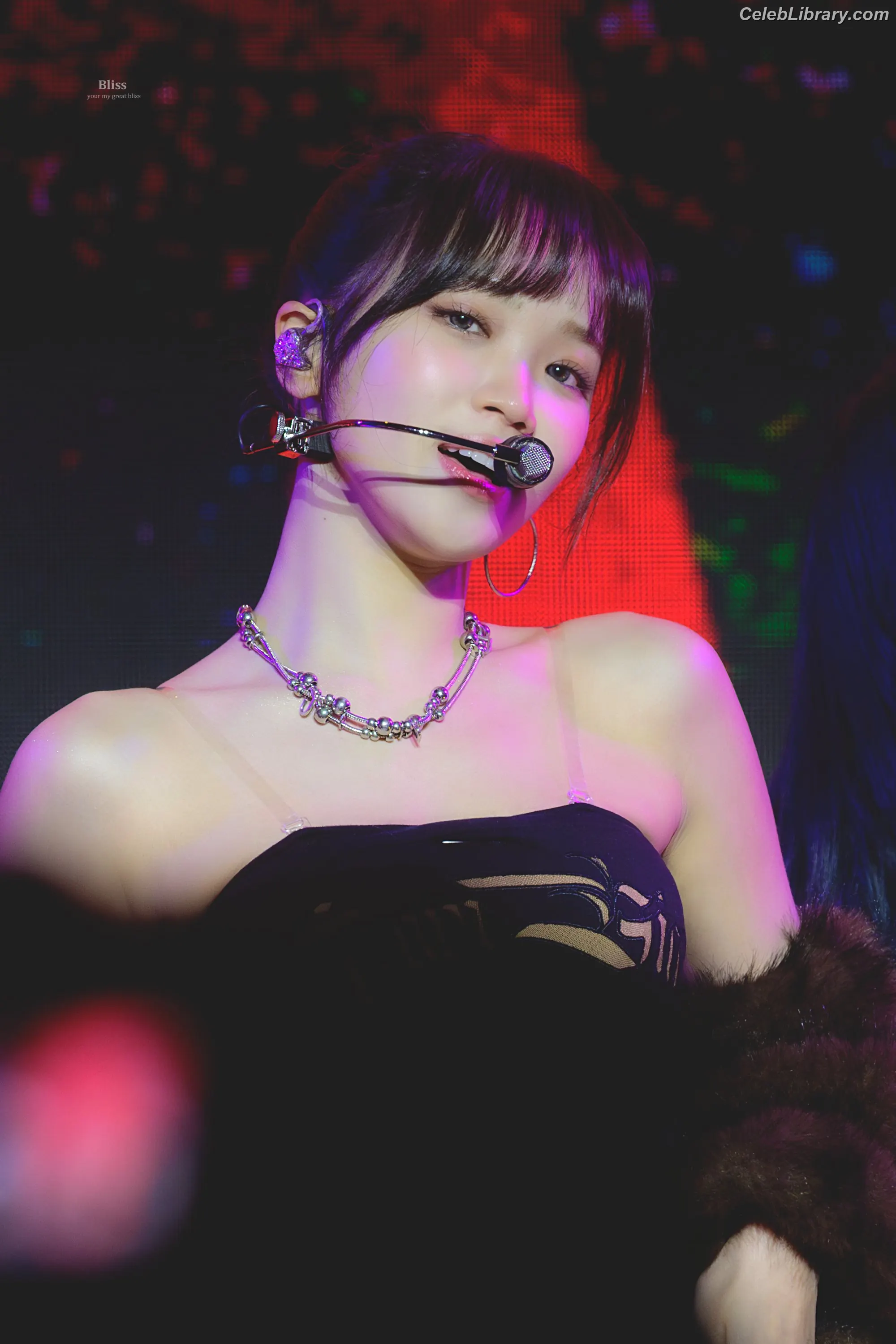 Kim Chaewon 김채원 [Le Sserafim] photo 13 of 2309