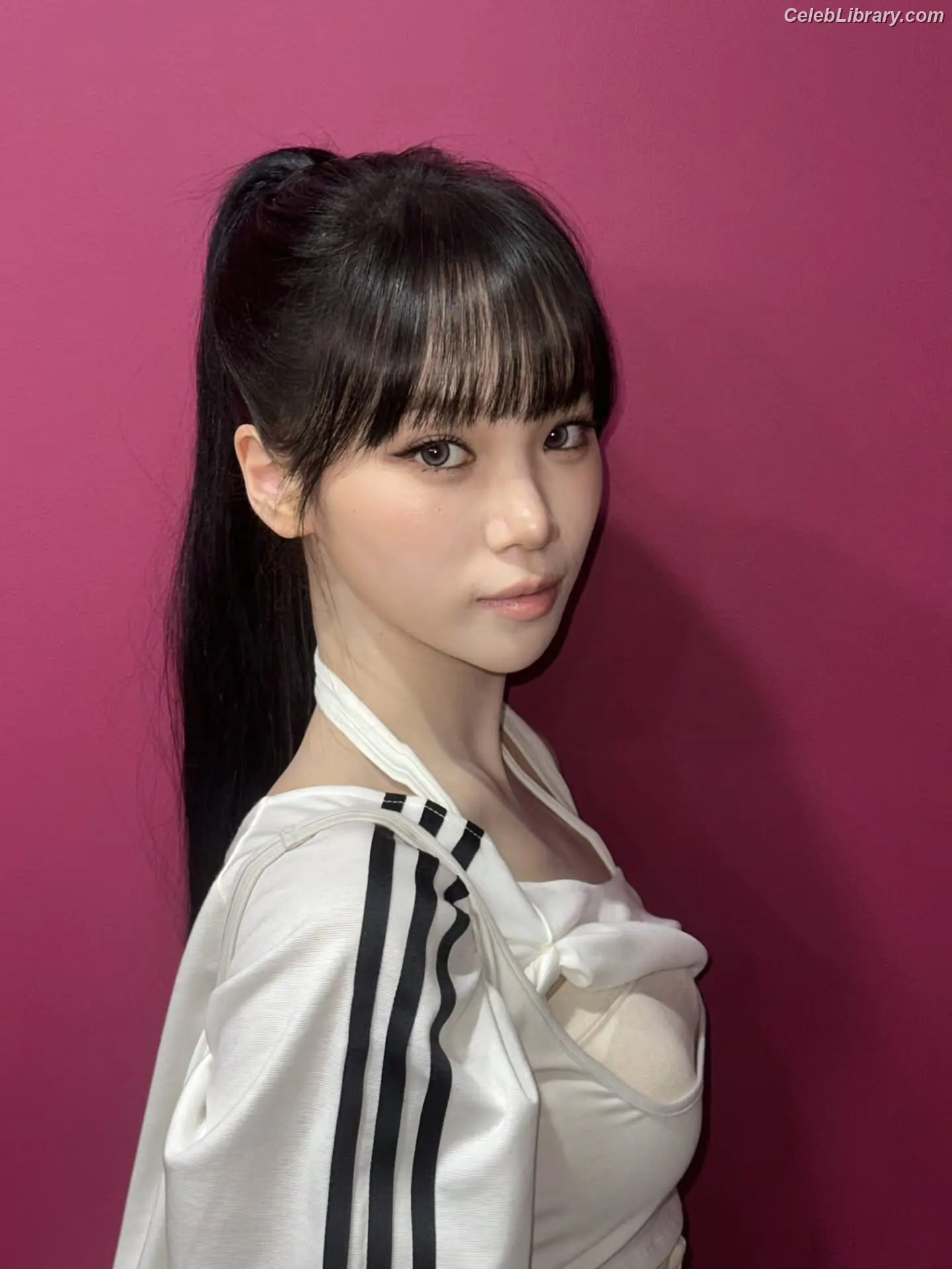 Kim Chaewon 김채원 [Le Sserafim] photo 12 of 2309