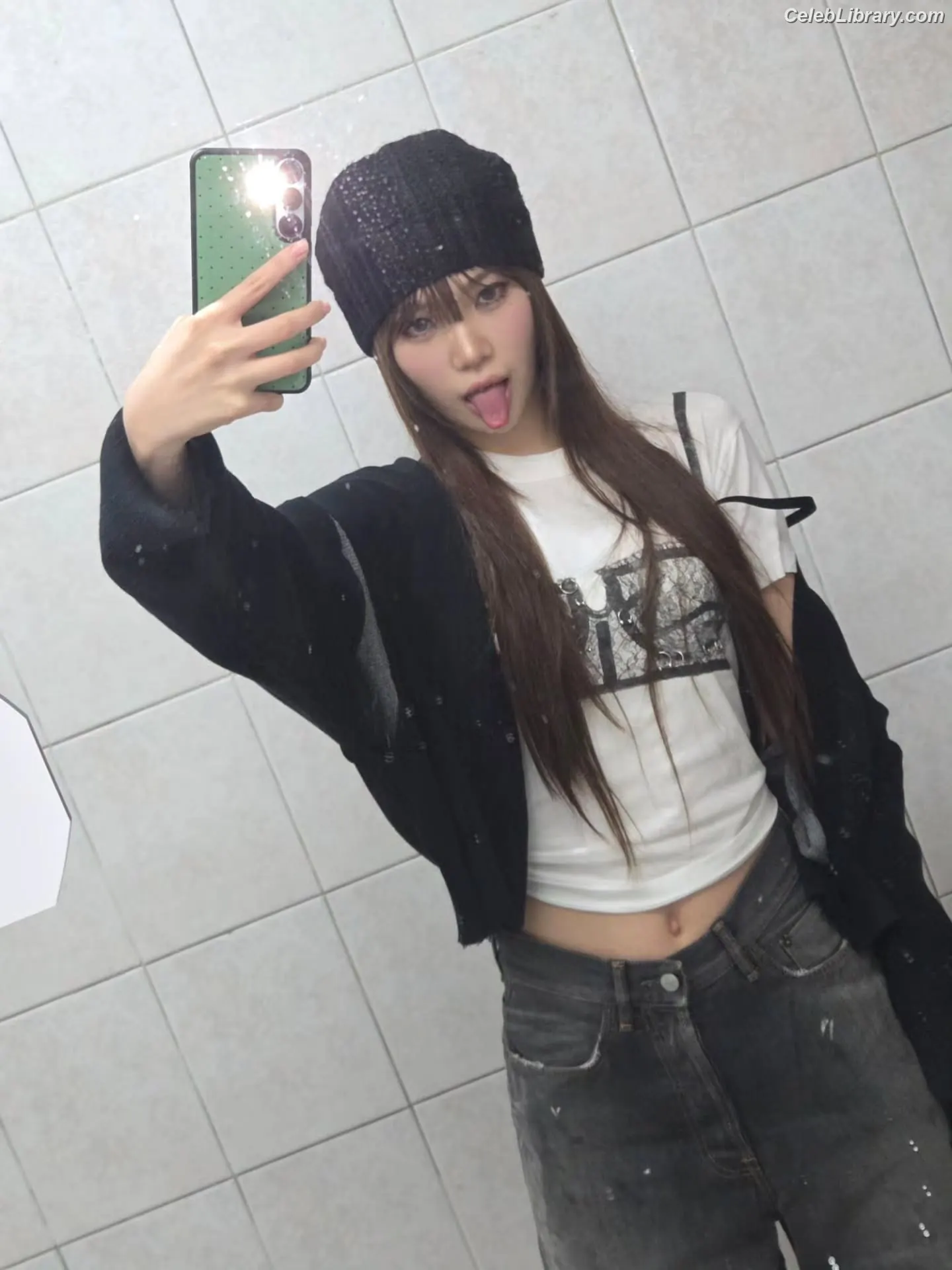 Kim Chaewon 김채원 [Le Sserafim] photo 5 of 2309