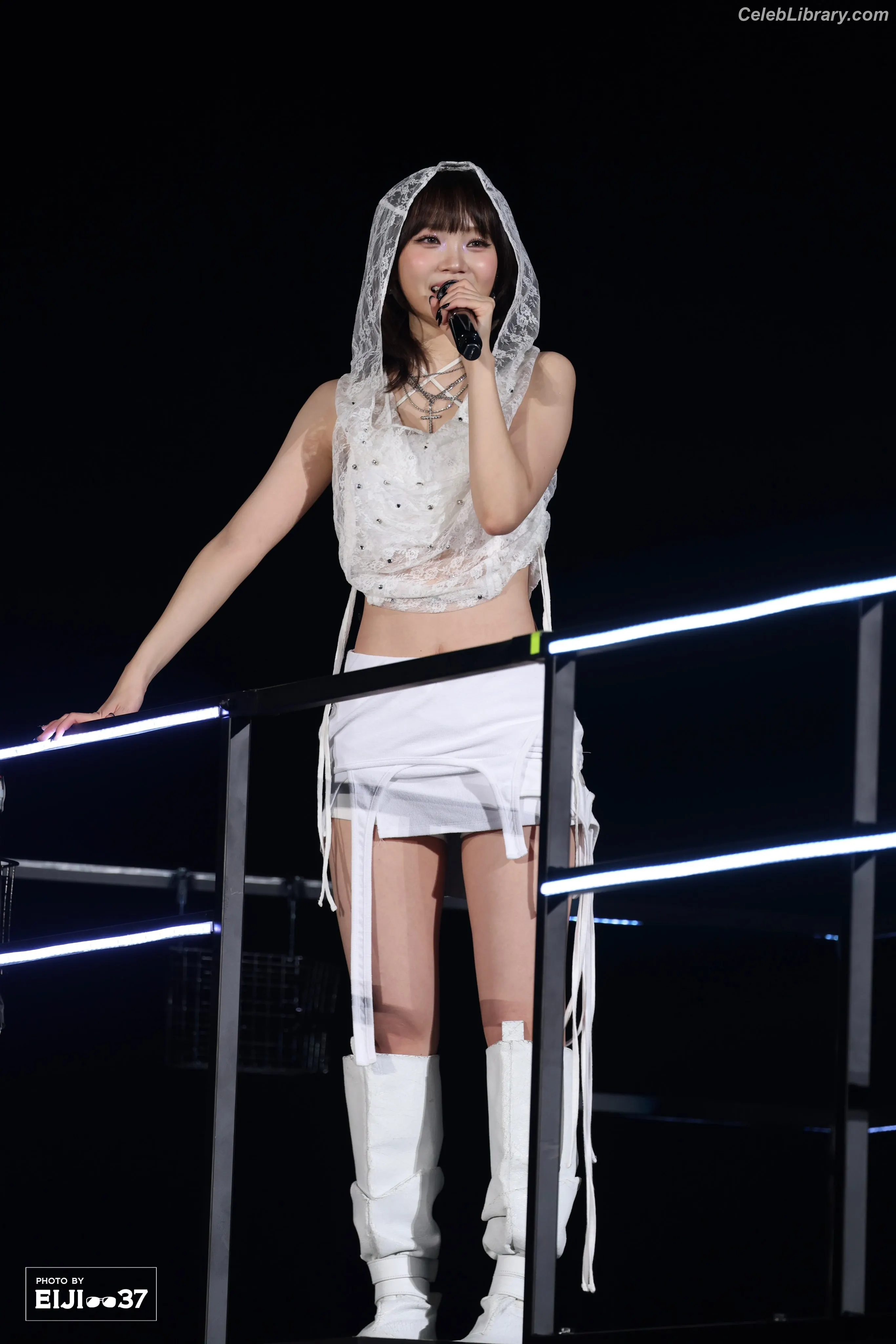 Kim Chaewon 김채원 [Le Sserafim] photo 16 of 2309