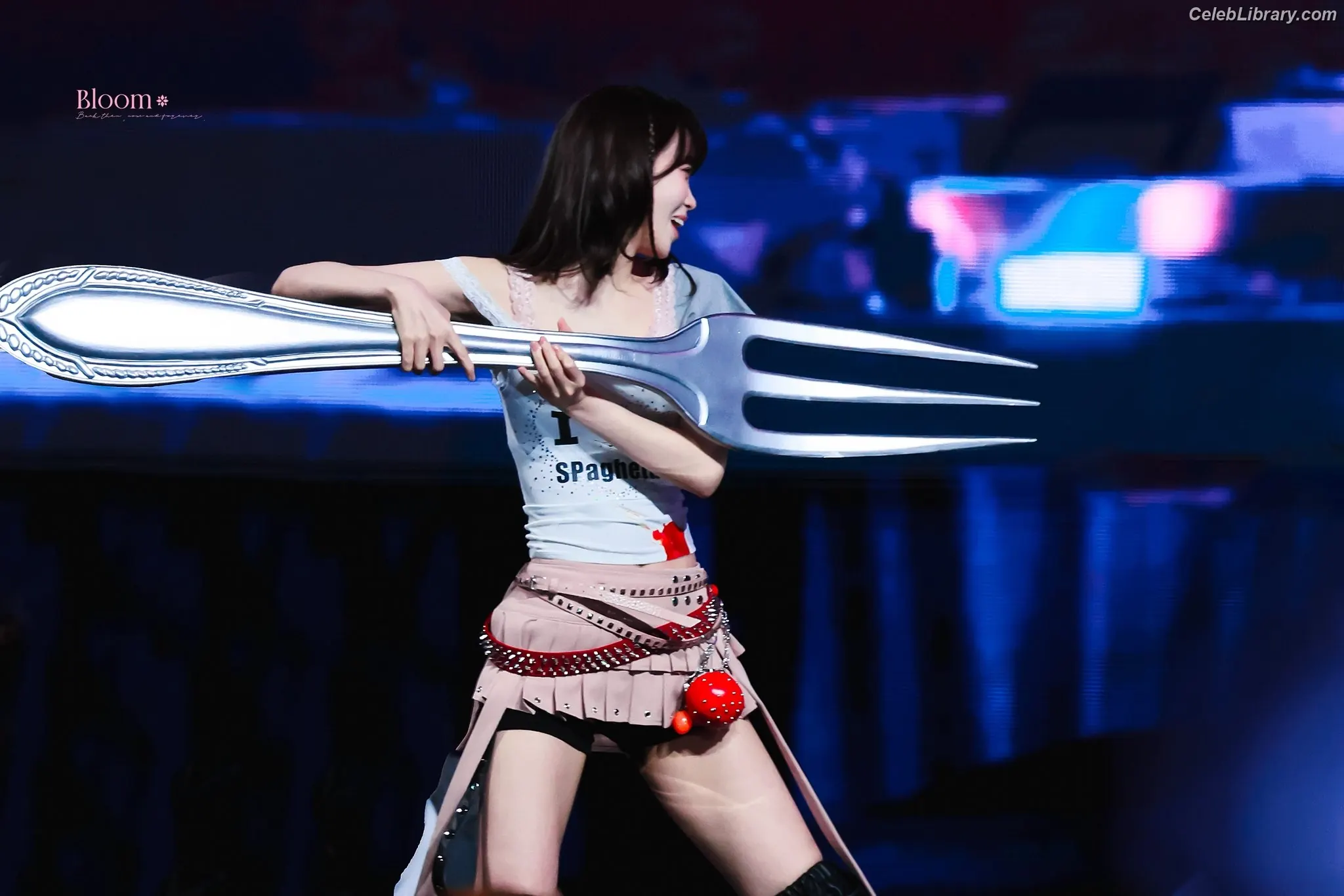 Kim Chaewon 김채원 [Le Sserafim] photo 11 of 2309