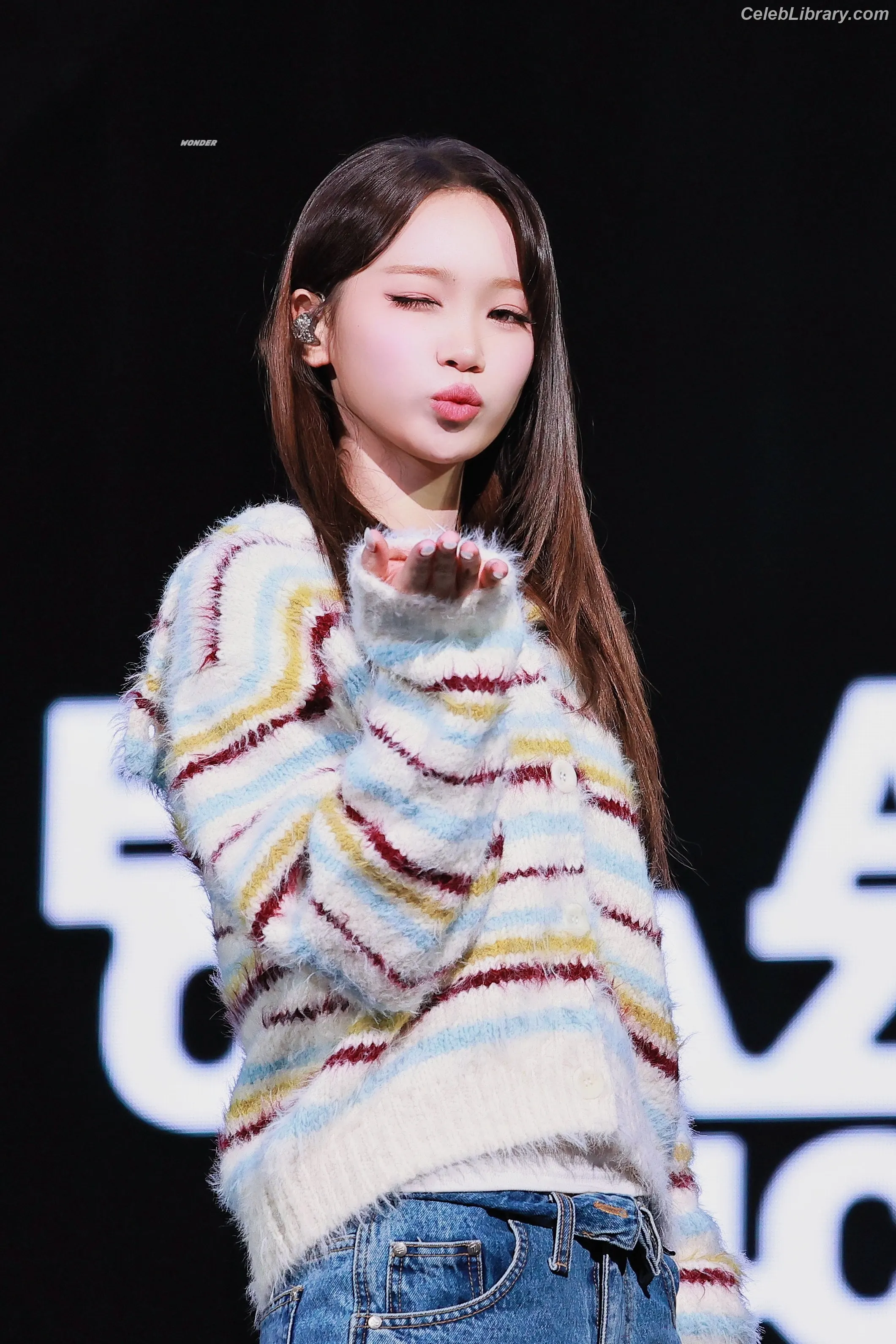 Kim Chaewon 김채원 [Le Sserafim] photo 22 of 2309