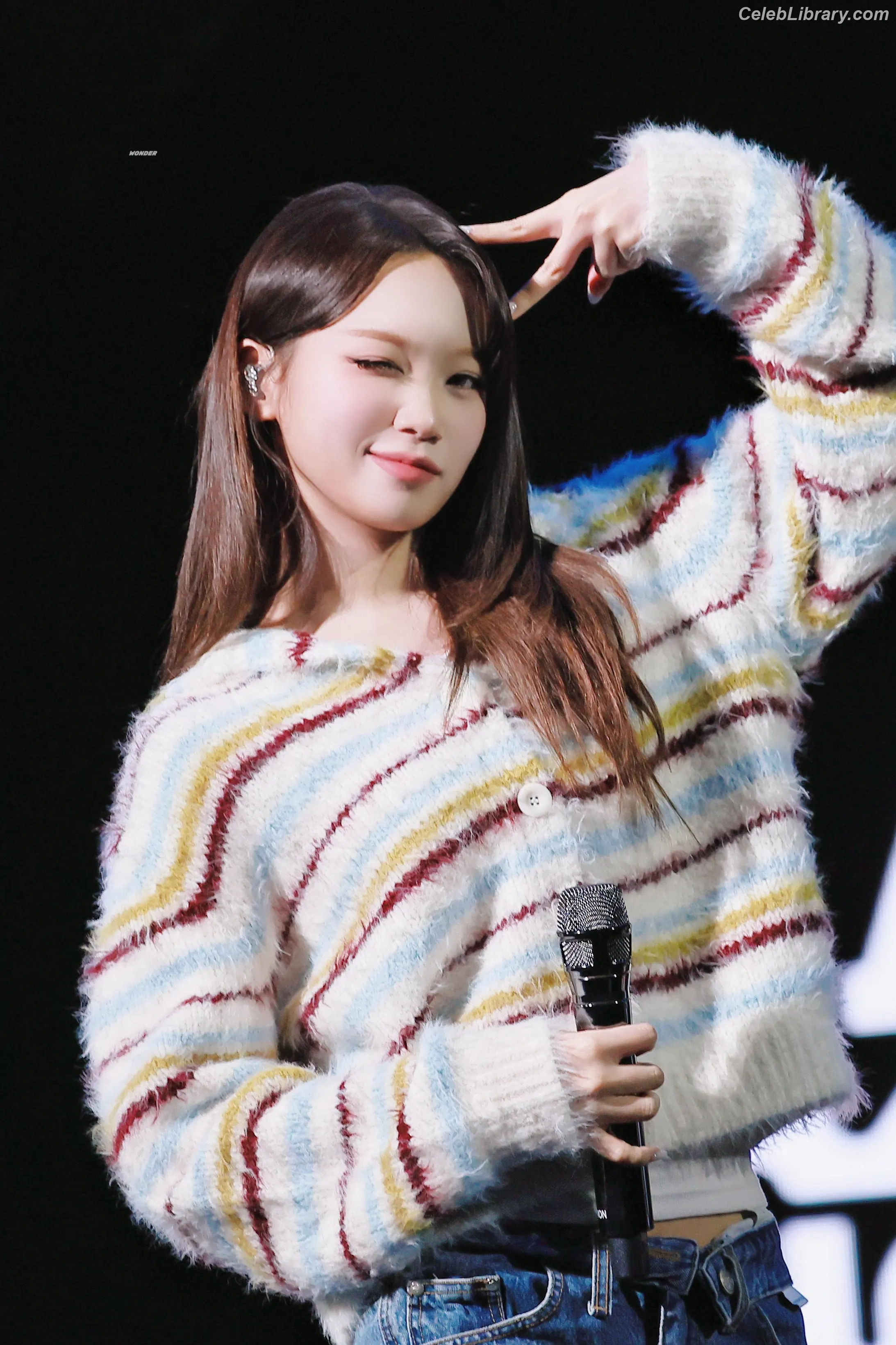 Kim Chaewon 김채원 [Le Sserafim] photo 14 of 2309