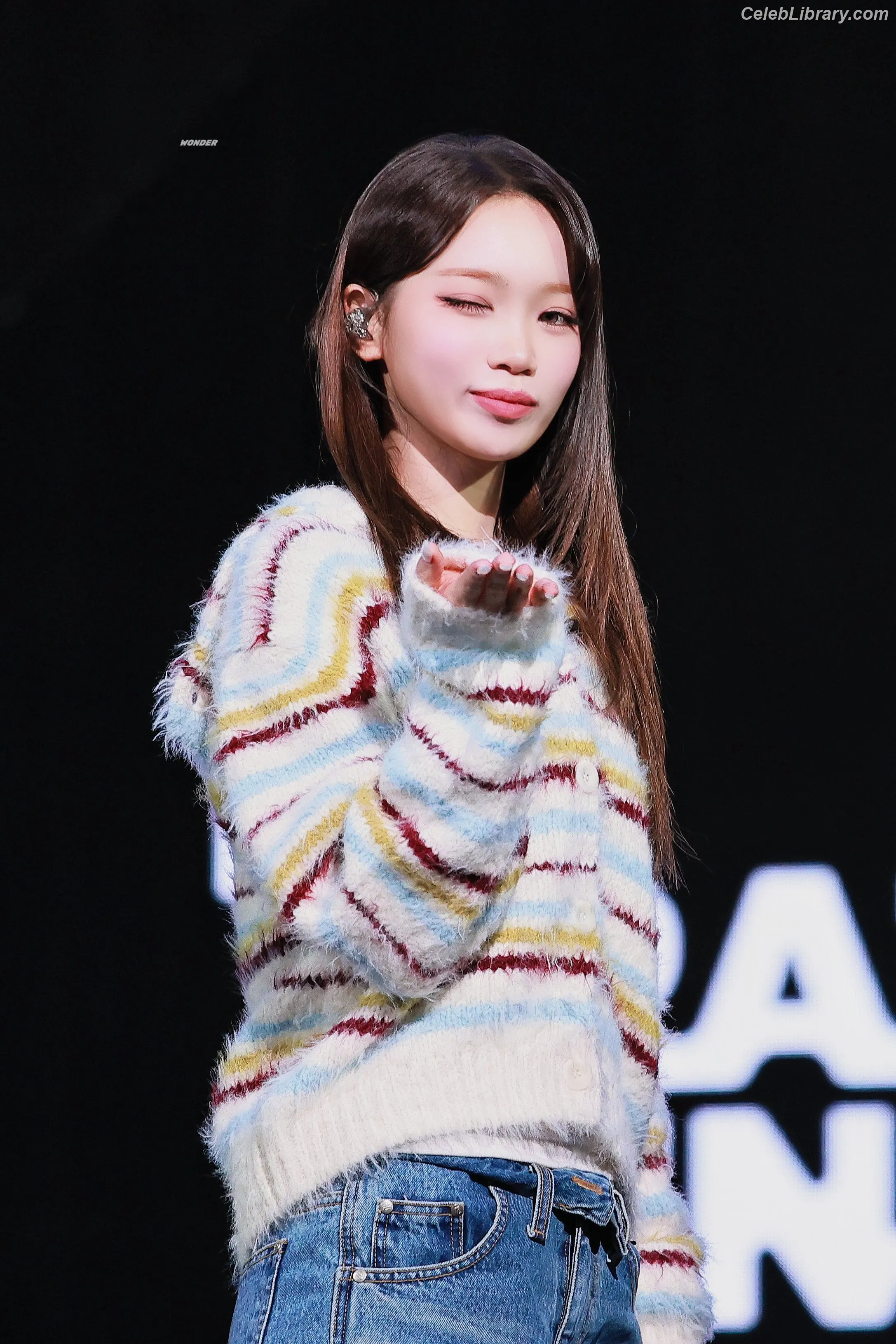 Kim Chaewon 김채원 [Le Sserafim] photo 18 of 2309