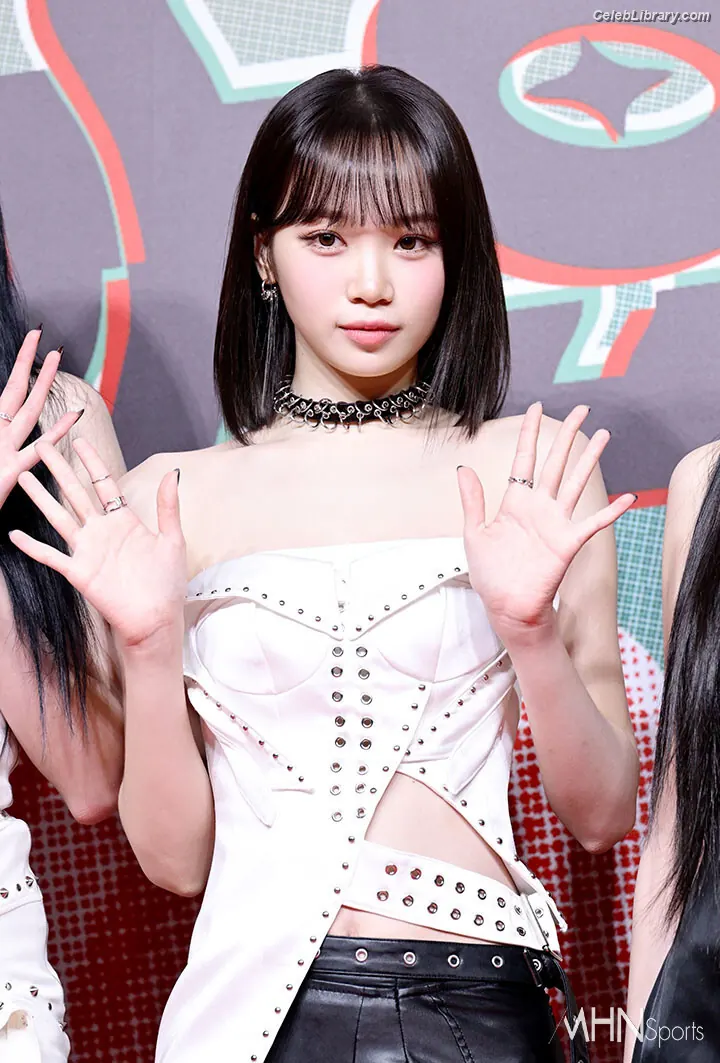 Kim Chaewon 김채원 [Le Sserafim] photo 15 of 2309
