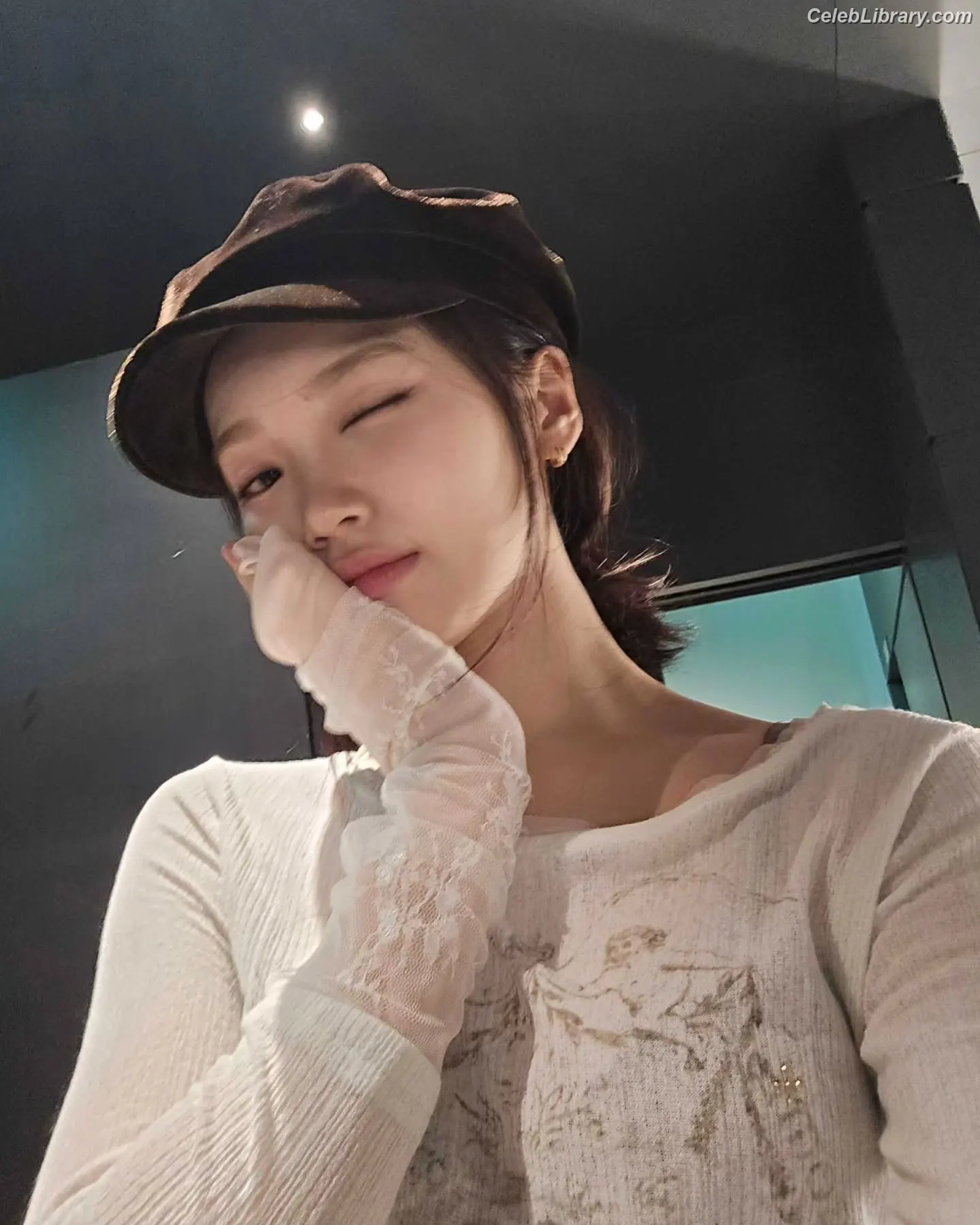 Kim Chaewon 김채원 [Le Sserafim] photo 13 of 2309