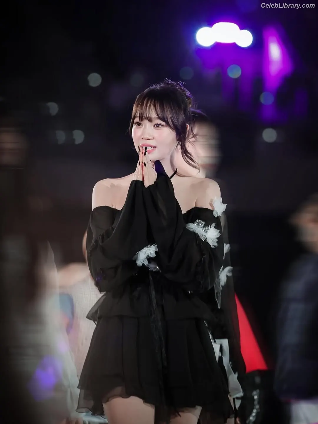 Kim Chaewon 김채원 [Le Sserafim] photo 16 of 2309