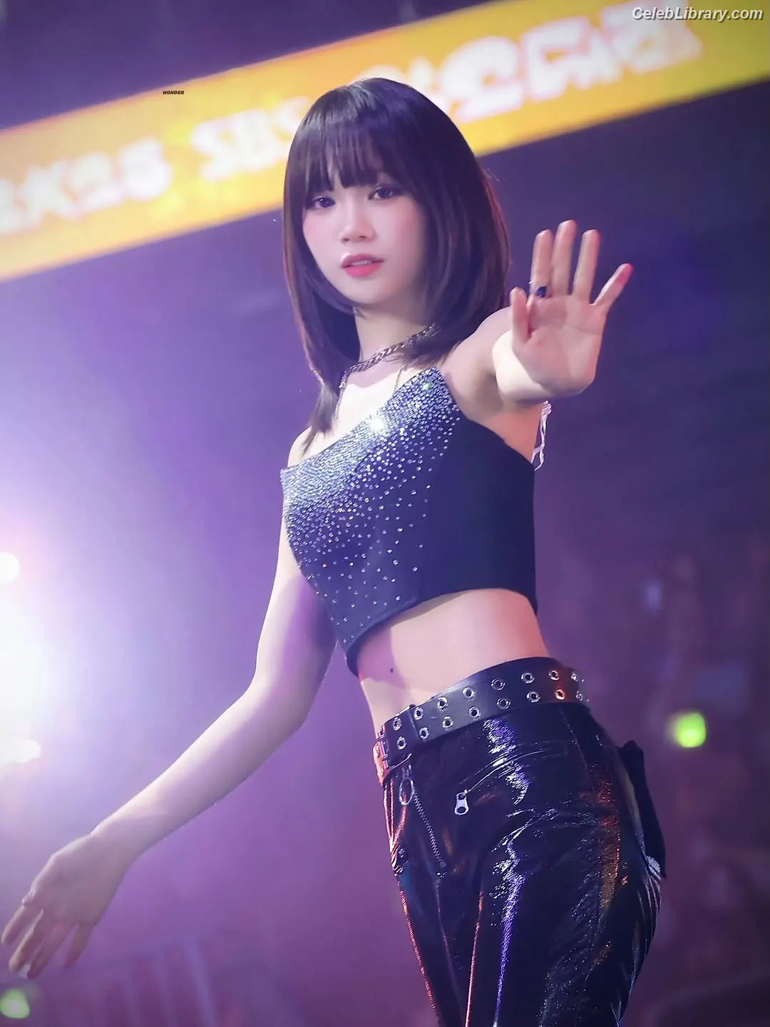 Kim Chaewon 김채원 [Le Sserafim] photo 17 of 2309