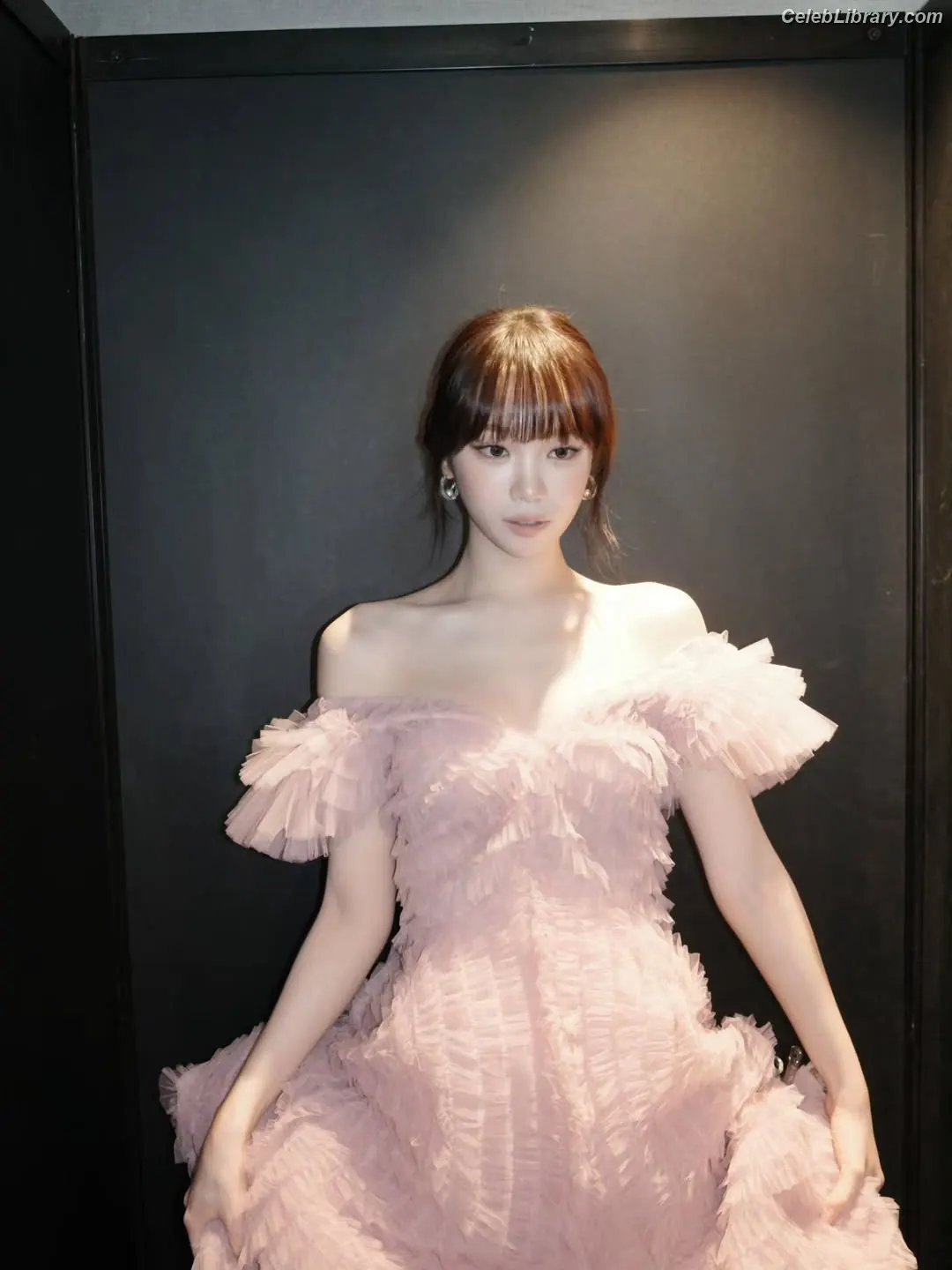 Kim Chaewon 김채원 [Le Sserafim] photo 12 of 2309