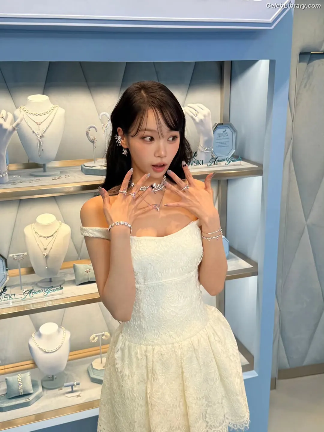 Kim Chaewon 김채원 [Le Sserafim] photo 4 of 2309