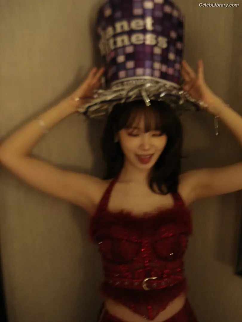 Kim Chaewon 김채원 [Le Sserafim] photo 7 of 2309