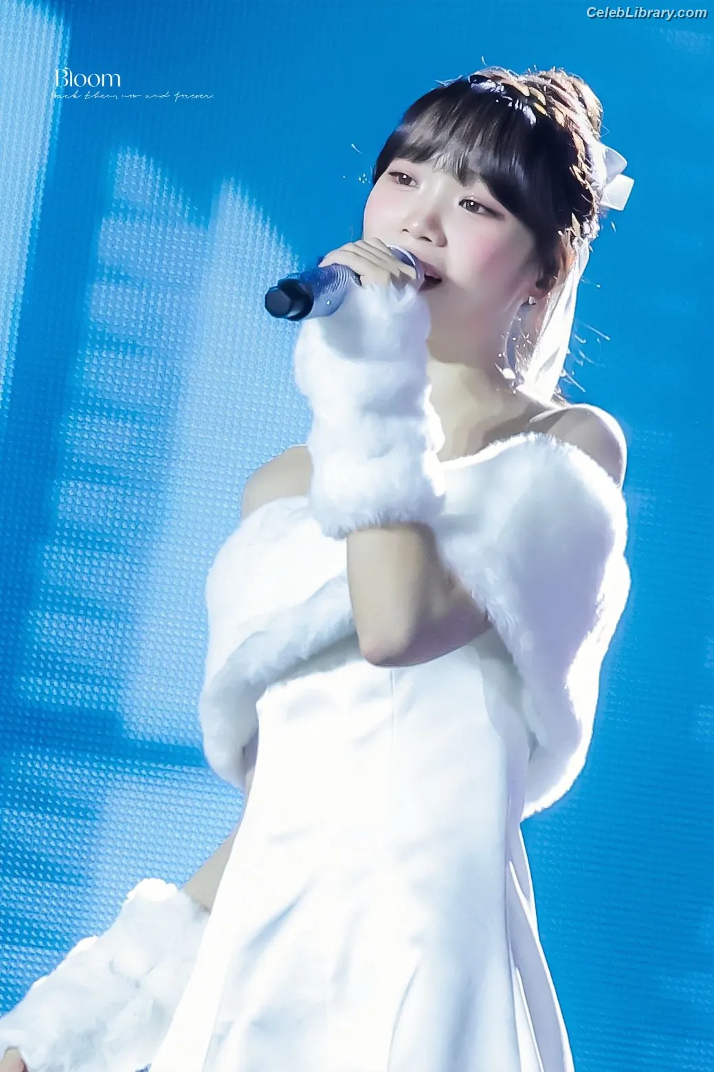 Kim Chaewon 김채원 [Le Sserafim] photo 21 of 2309