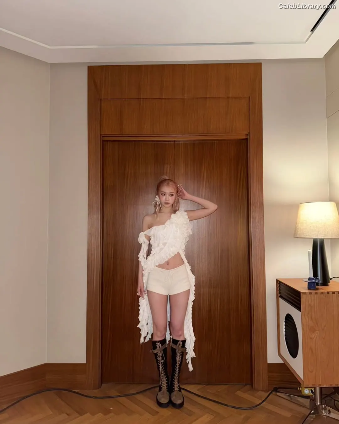 Kim Chaewon 김채원 [Le Sserafim] photo 10 of 2309