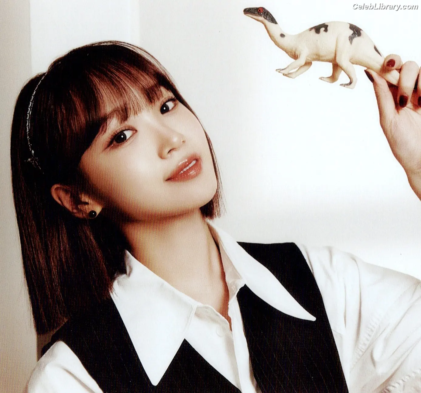 Kim Chaewon 김채원 [Le Sserafim] photo 24 of 2309