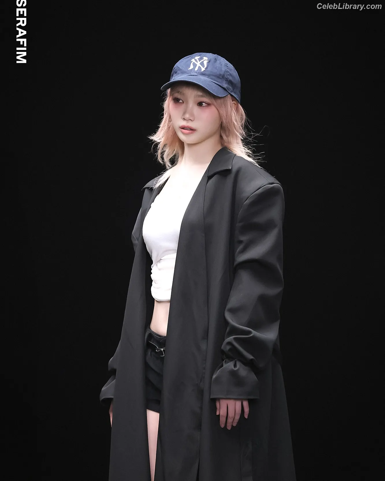 Kim Chaewon 김채원 [Le Sserafim] photo 4 of 2309
