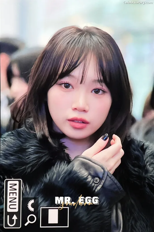Kim Chaewon 김채원 [Le Sserafim] photo 9 of 2310