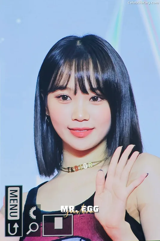 Kim Chaewon 김채원 [Le Sserafim] photo 10 of 2310