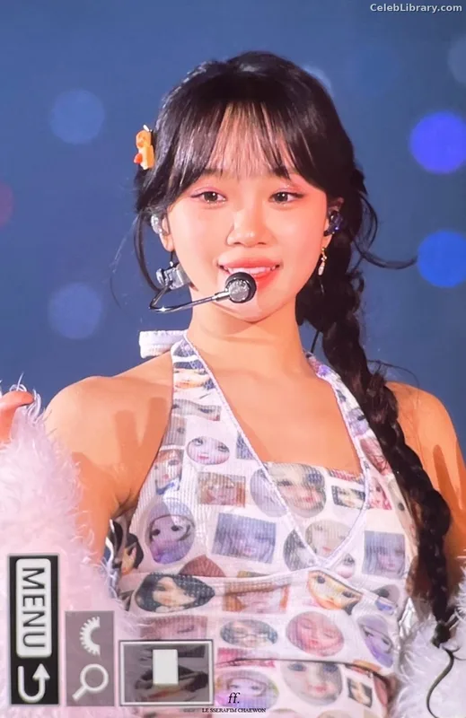 Kim Chaewon 김채원 [Le Sserafim] photo 14 of 2310