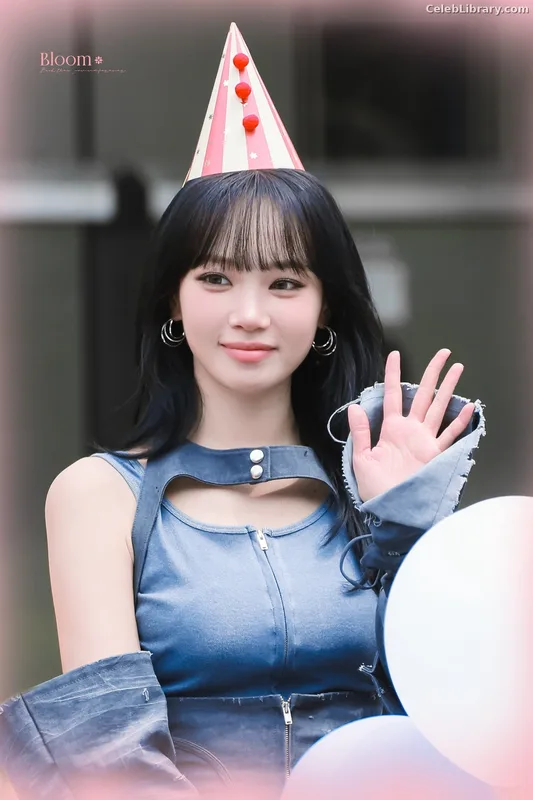 Kim Chaewon 김채원 [Le Sserafim] photo 21 of 2310