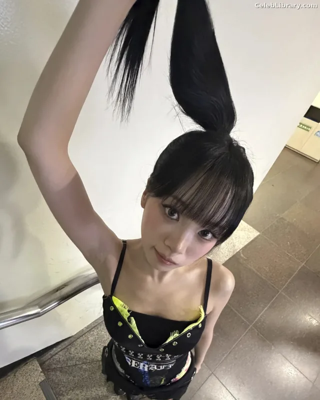 Kim Chaewon 김채원 [Le Sserafim] photo 24 of 2310