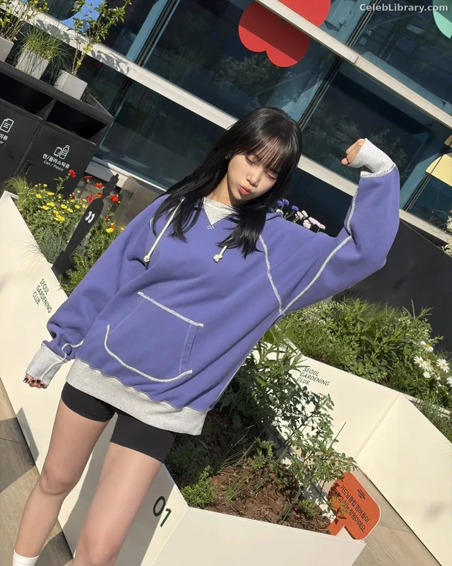 Kim Chaewon 김채원 [Le Sserafim] photo 8 of 2310