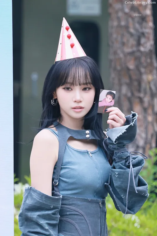 Kim Chaewon 김채원 [Le Sserafim] photo 15 of 2310