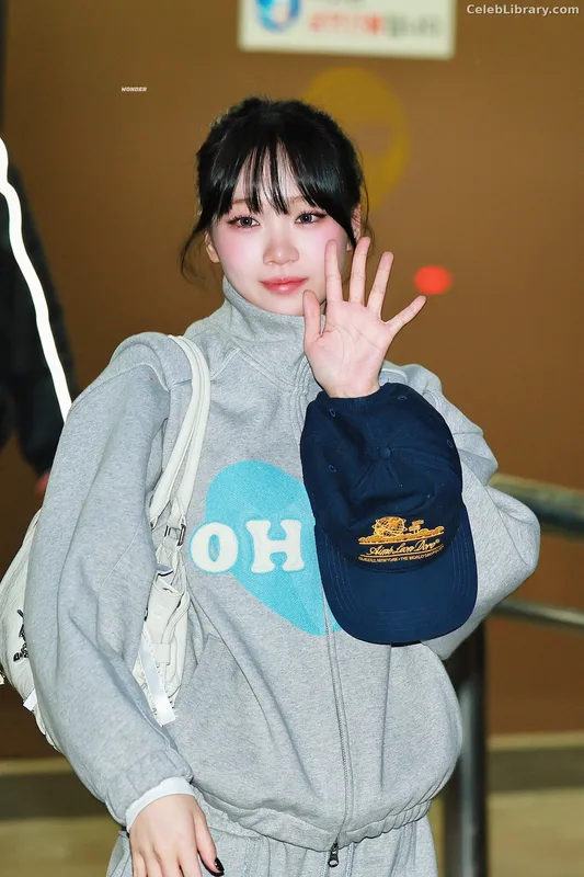 Kim Chaewon 김채원 [Le Sserafim] photo 4 of 2310