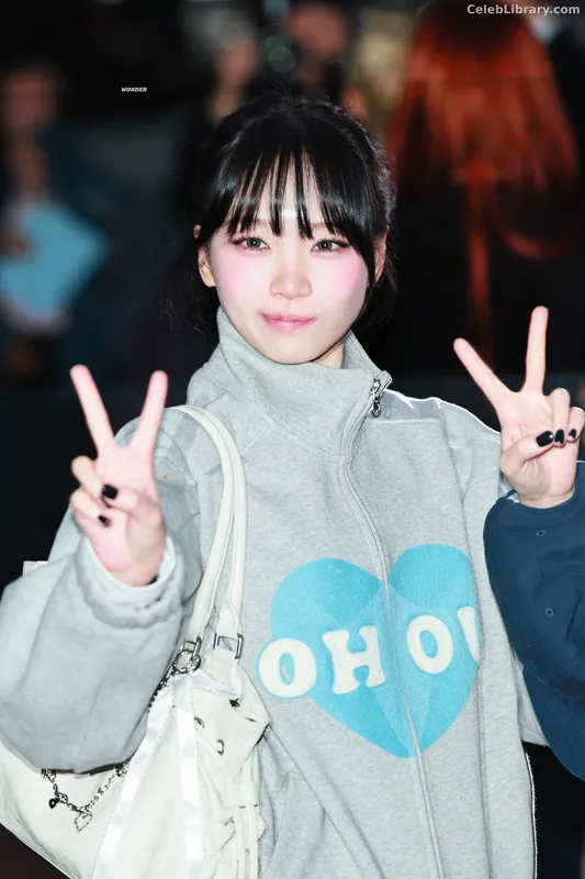 Kim Chaewon 김채원 [Le Sserafim] photo 17 of 2310