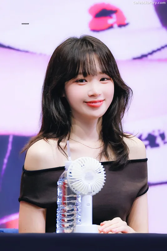 Kim Chaewon 김채원 [Le Sserafim] photo 24 of 2310