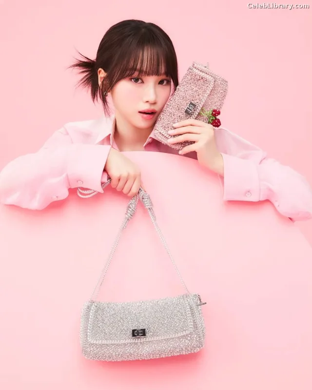 Kim Chaewon 김채원 [Le Sserafim] photo 19 of 2310