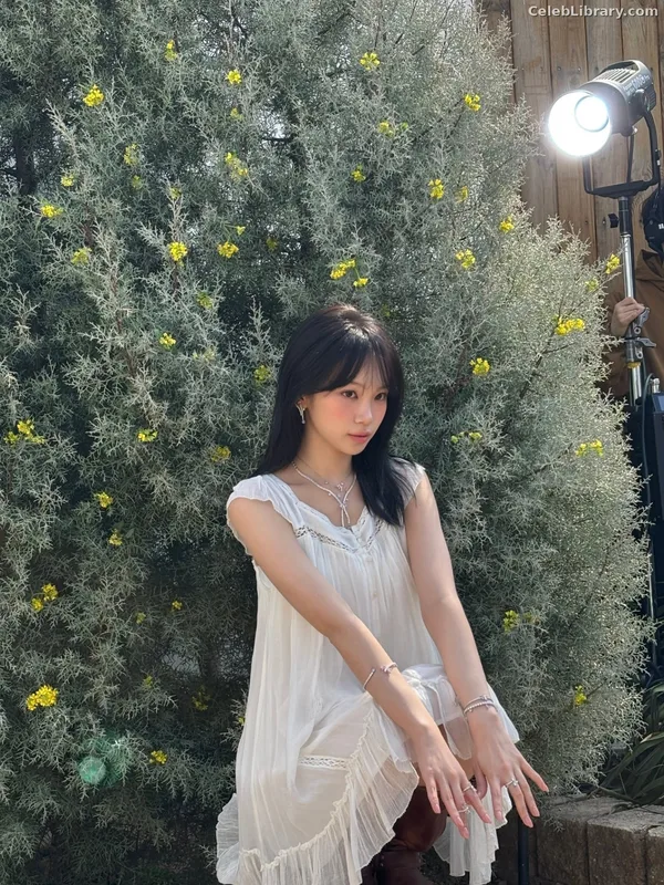 Kim Chaewon 김채원 [Le Sserafim] photo 3 of 2310