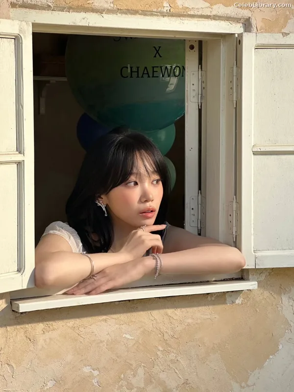 Kim Chaewon 김채원 [Le Sserafim] photo 15 of 2310