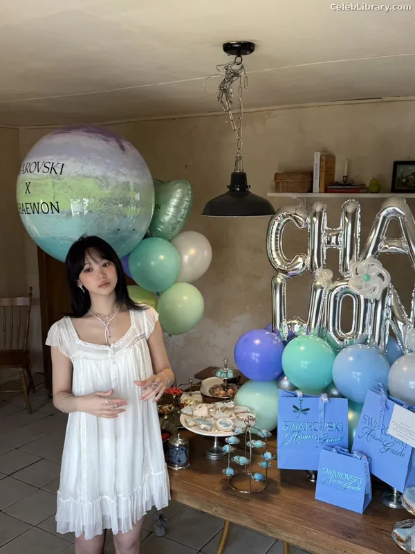 Kim Chaewon 김채원 [Le Sserafim] photo 17 of 2310