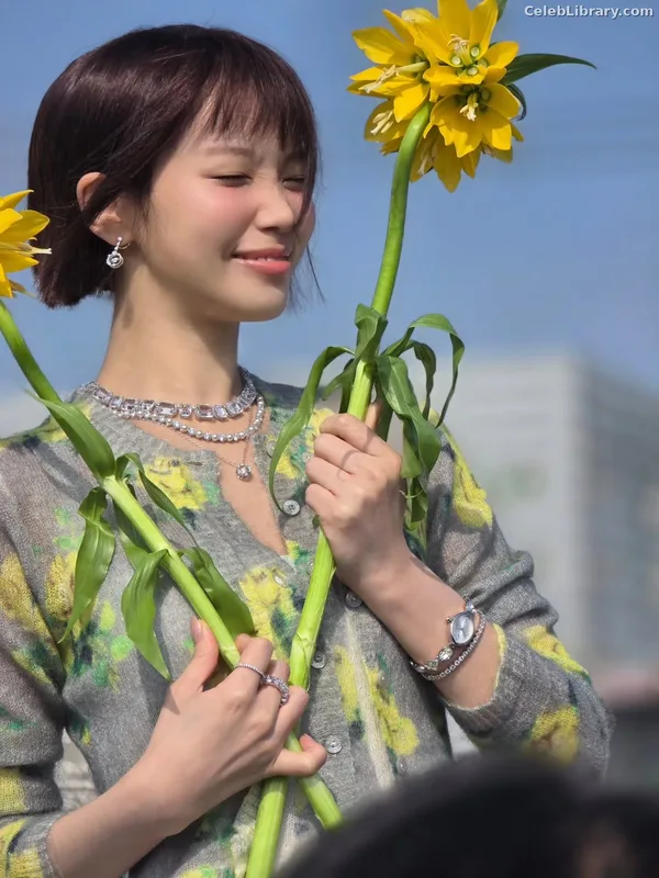 Kim Chaewon 김채원 [Le Sserafim] photo 19 of 2310