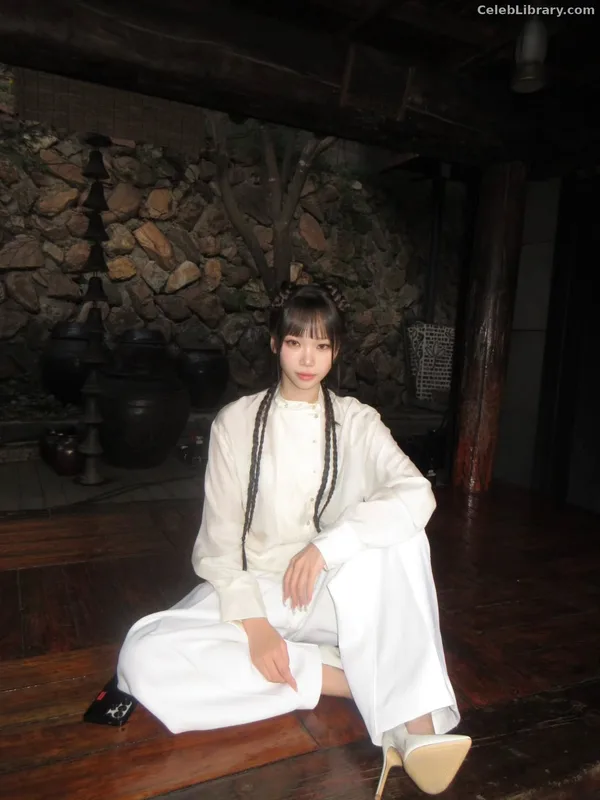 Kim Chaewon 김채원 [Le Sserafim] photo 10 of 2310