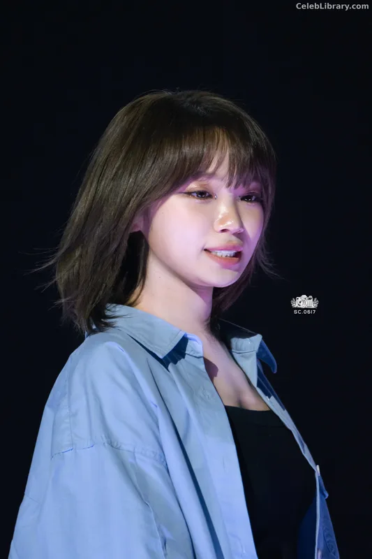 Kim Chaewon 김채원 [Le Sserafim] photo 21 of 2310