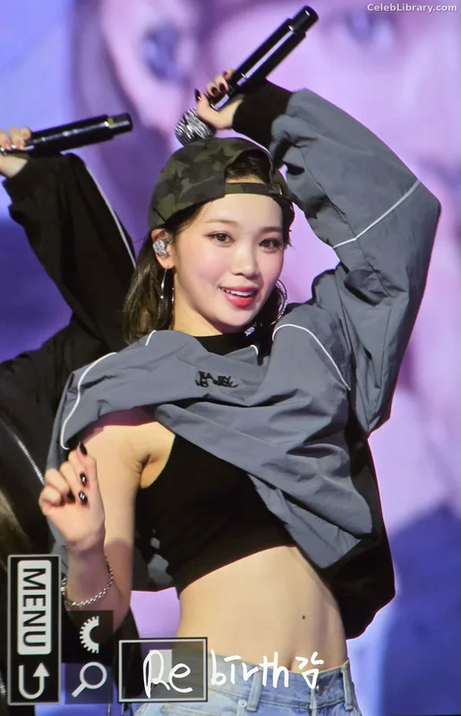 Kim Chaewon 김채원 [Le Sserafim] photo 23 of 2310
