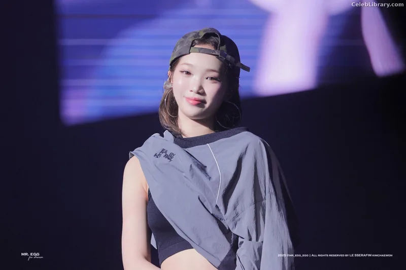 Kim Chaewon 김채원 [Le Sserafim] photo 12 of 2310