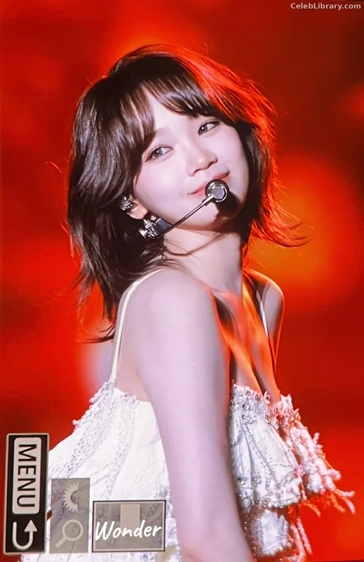 Kim Chaewon 김채원 [Le Sserafim] photo 12 of 2310