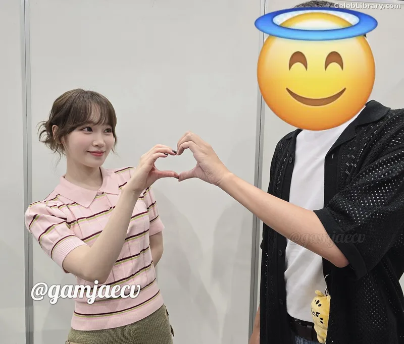 Kim Chaewon 김채원 [Le Sserafim] photo 12 of 2310