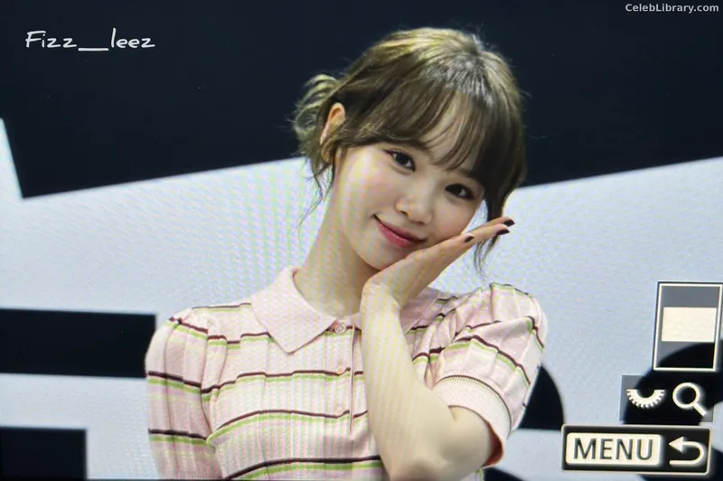 Kim Chaewon 김채원 [Le Sserafim] photo 23 of 2310