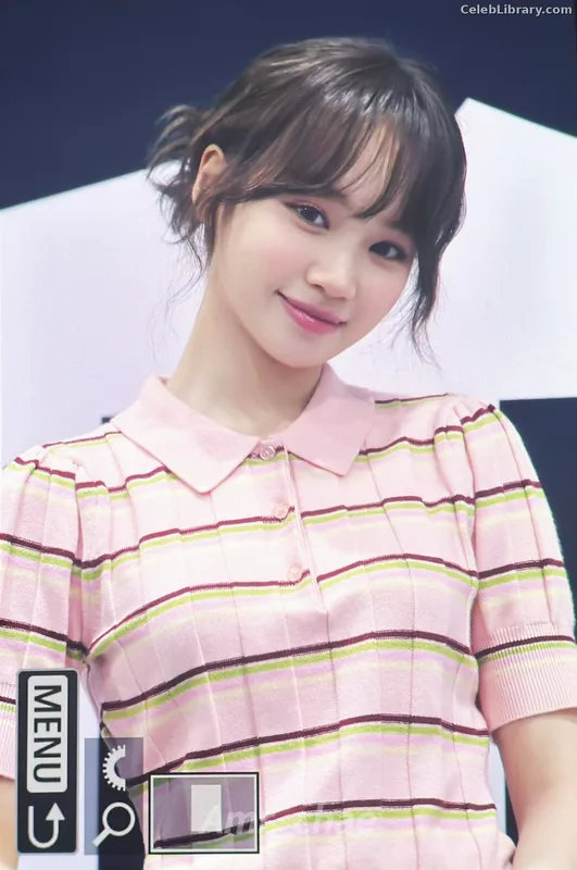 Kim Chaewon 김채원 [Le Sserafim] photo 1 of 2310