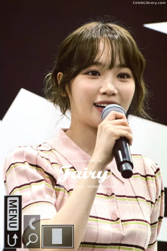 Kim Chaewon 김채원 [Le Sserafim] photo 2 of 2310