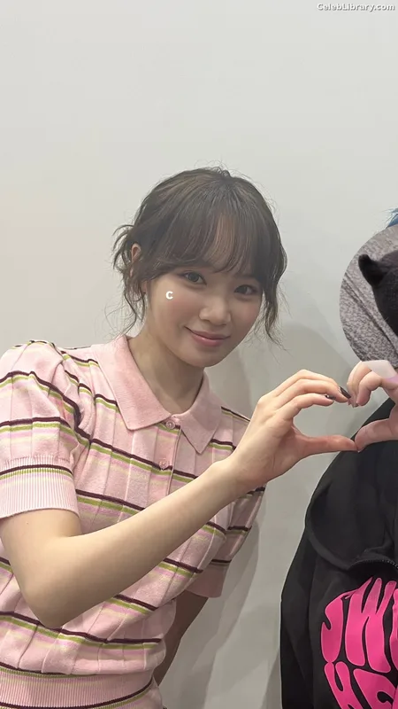 Kim Chaewon 김채원 [Le Sserafim] photo 4 of 2310