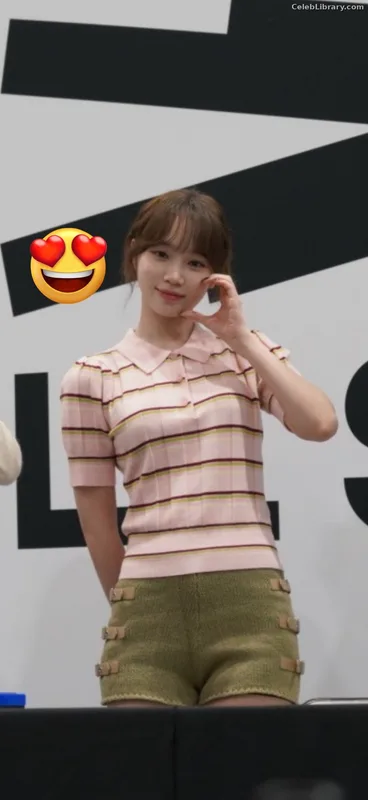Kim Chaewon 김채원 [Le Sserafim] photo 7 of 2310