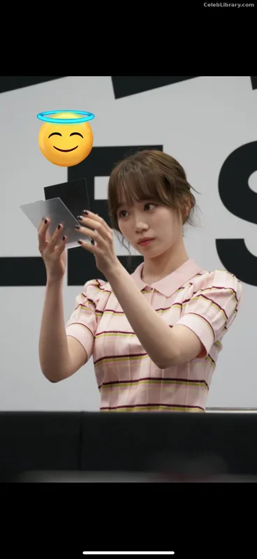 Kim Chaewon 김채원 [Le Sserafim] photo 8 of 2310